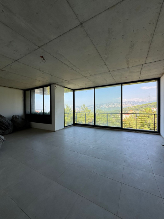 High-End Apartment For Sale - Ain Aar
