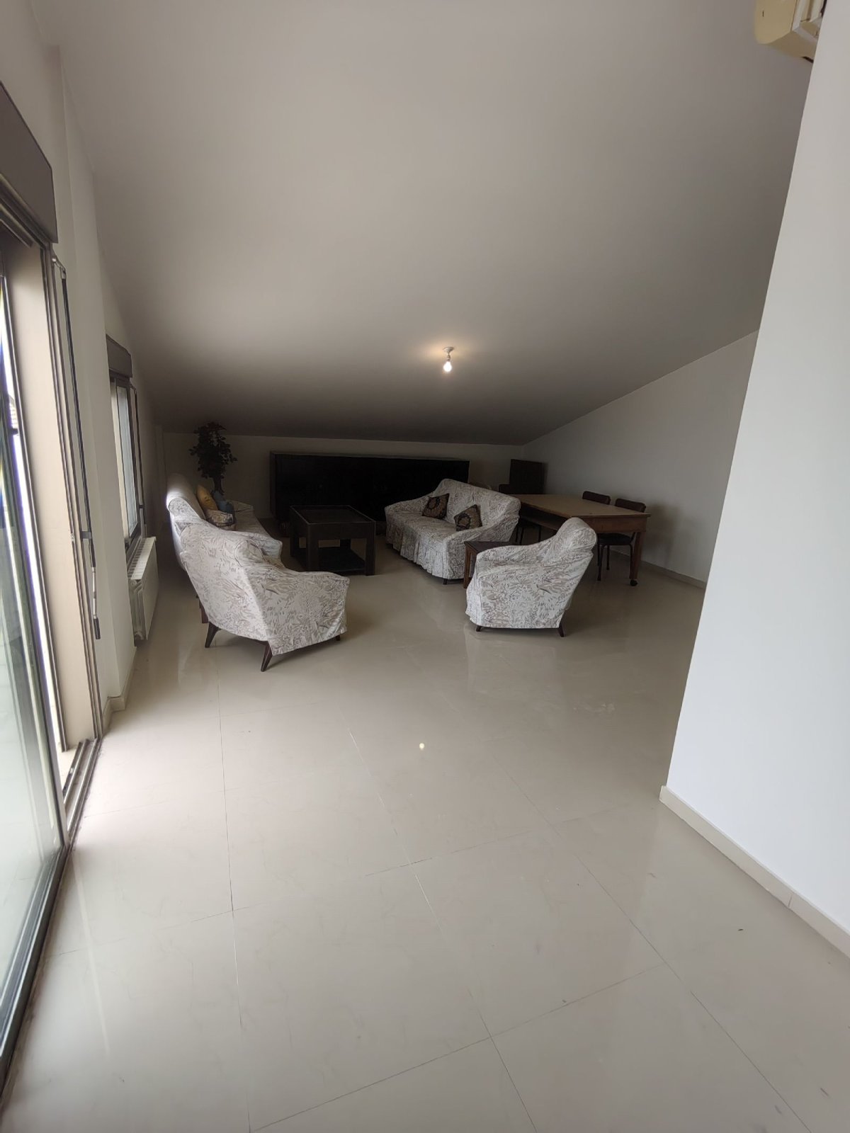 Apartment For Rent In Mansourieh